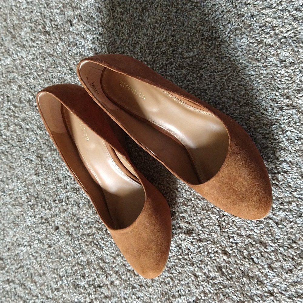 Cognac wedge shoes